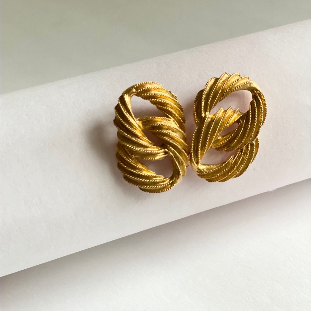Vintage Gold Toned Chain Earrings
